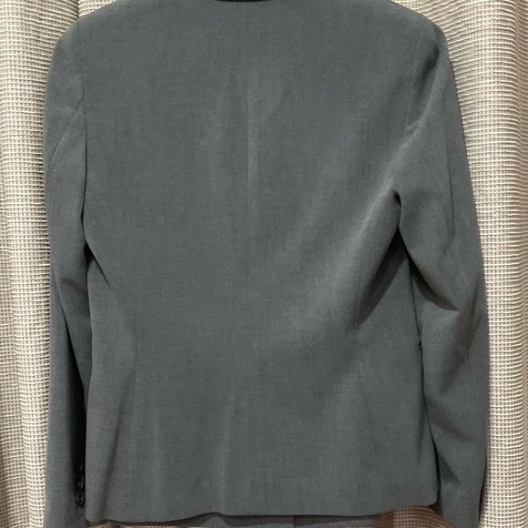 Jones & Co. Charcoal Gray Pencil Skirt Suit, Size 6 - Picture 4 of 13